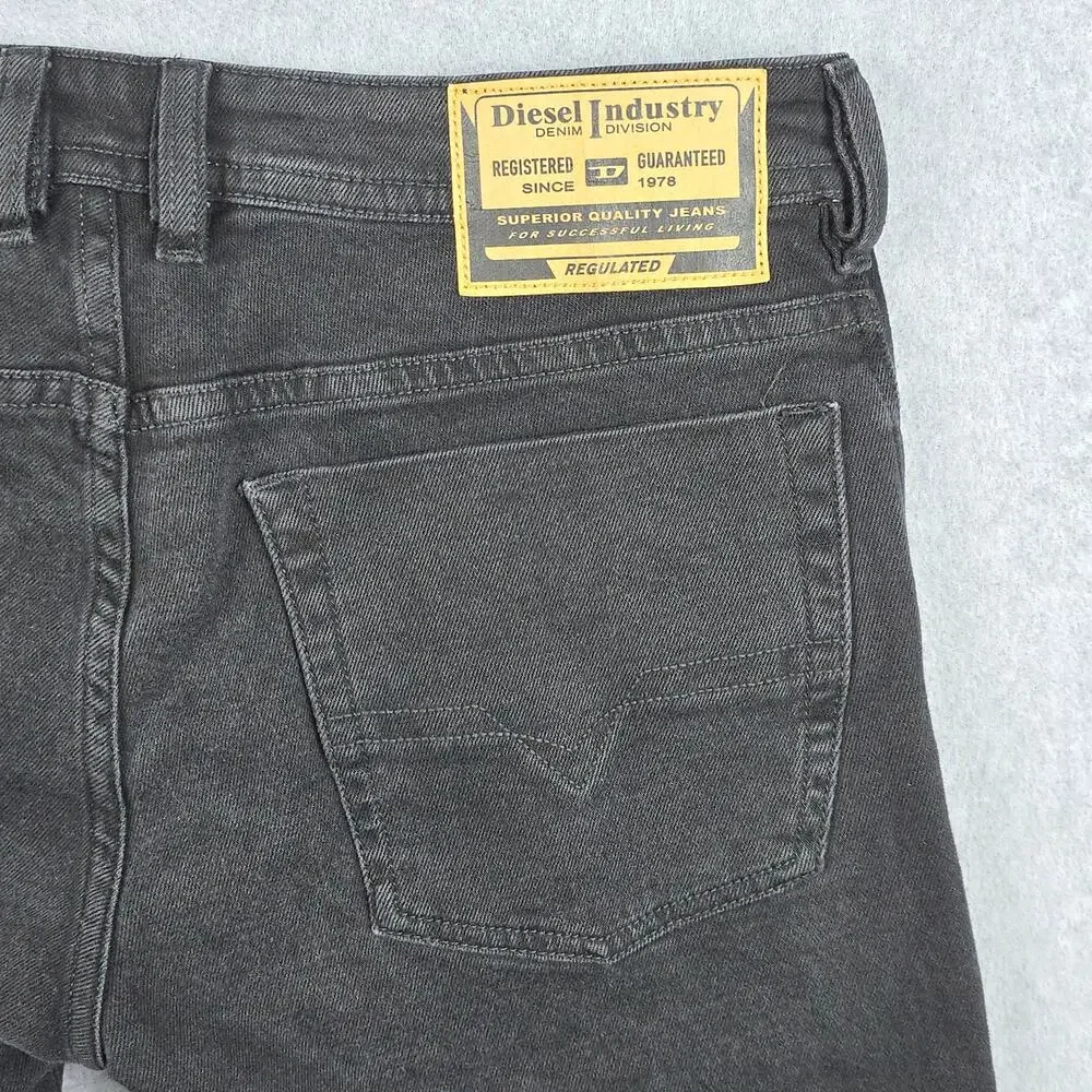 NWT Diesel Mens 34x31 Black Button Fly 2007 Zatiny Jeans
